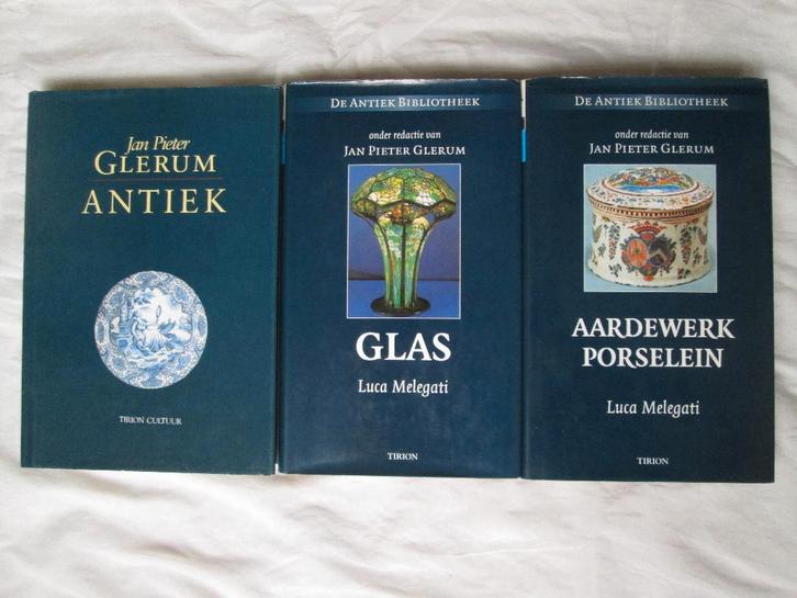 3 Boeken Glerum Antiek - Glas en Aardewerk / Porselein, Antiek en Kunst, Antiek | Boeken en Bijbels, Ophalen of Verzenden