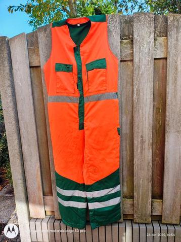 Zaagbroek xxl beschikbaar voor biedingen