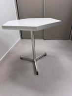 Vintage tafeltje met RVS onderstel, Ophalen, Gebruikt