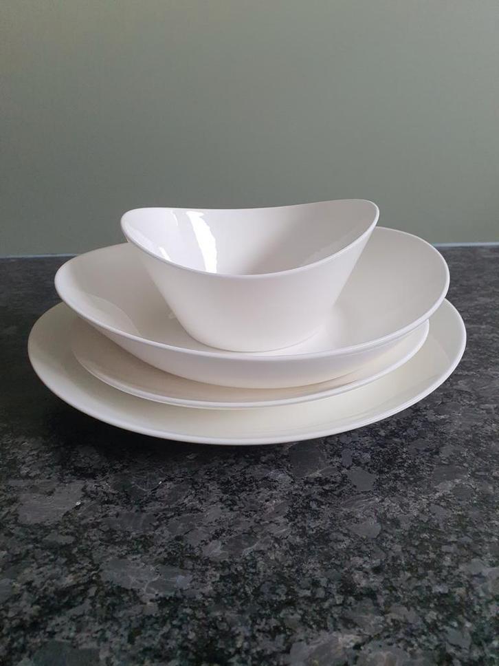 Ikea Servies te koop wit, Huis en Inrichting, Keuken | Servies, Gebruikt, Compleet servies, Effen, Keramiek, Ophalen