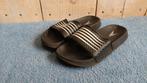 Slippers zwart maat 33, Jongen of Meisje, Overige typen, Ophalen of Verzenden, Zo goed als nieuw
