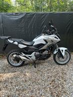 NC750X DCT / 2016 / 7650 km / lage km stand! / veel opties!, 750 cc, 2 cilinders, Bedrijf, Meer dan 35 kW