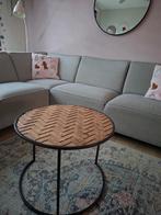 Leuke salontafel met visgraat motief, Huis en Inrichting, Tafels | Salontafels, Minder dan 50 cm, Gebruikt, Rond, Minder dan 50 cm