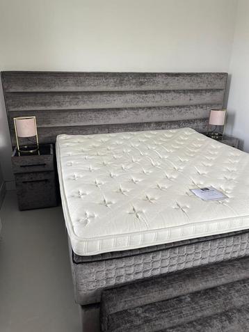 Serta Casaletto Grande 180 x 210 (2023 zgan) beschikbaar voor biedingen