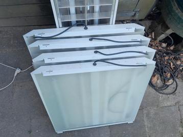TL bakken
60x60cm  beschikbaar voor biedingen