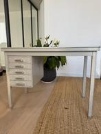 Gispen bureautje, Huis en Inrichting, Bureaus, Ophalen, Gebruikt, Bureau