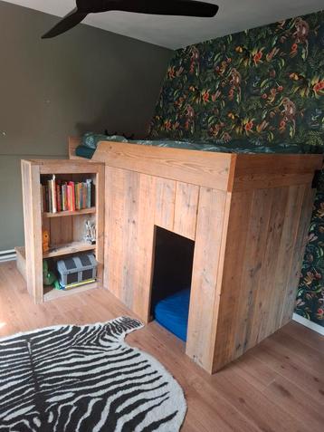 Super gaaf Houten kinderbed  beschikbaar voor biedingen