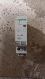 Schneider Electric Contactor 15957 – 2P 16A 230V, Schneider, Nieuw, Ophalen of Verzenden, X