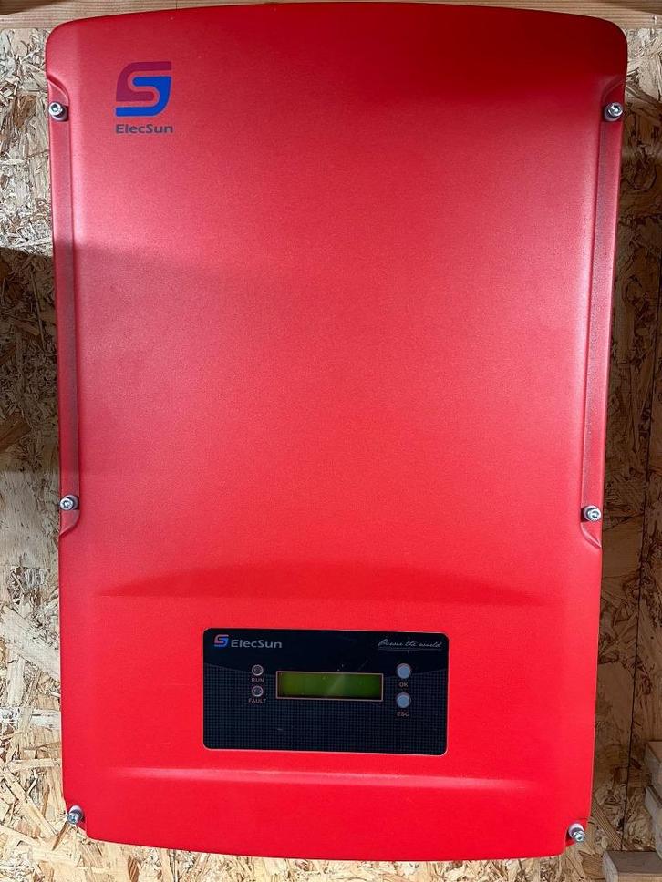 ElecSun inverter 3000W (omvormer zonnepanelen), Doe-het-zelf en Verbouw, Elektra en Kabels, Gebruikt, Overige typen, Ophalen