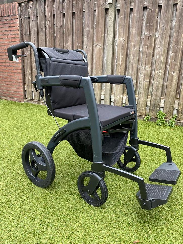Rollz Motion 2.1 (duwrolstoel en rollator in één) Maat S !, Diversen, Rolstoelen, Zo goed als nieuw, Duwrolstoel, Inklapbaar, Ophalen