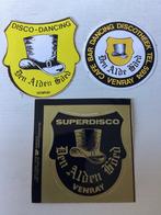 3 stickers Disco Dancing Den Alden Hoed Venray, Verzenden, Zo goed als nieuw