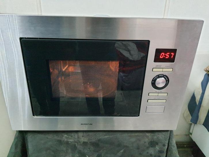 Inventum RVS Solo magnetron met grill werkt naar behoren, Witgoed en Apparatuur, Magnetrons, Zo goed als nieuw, Inbouw, Magnetron