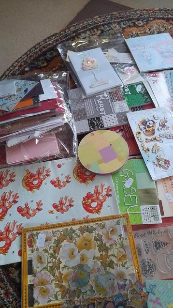 Kaarten Maken Sortering - Hobby Beeindiging beschikbaar voor biedingen