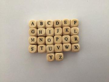 Houten Letterkralen 11 mm per 1000 stuks beschikbaar voor biedingen