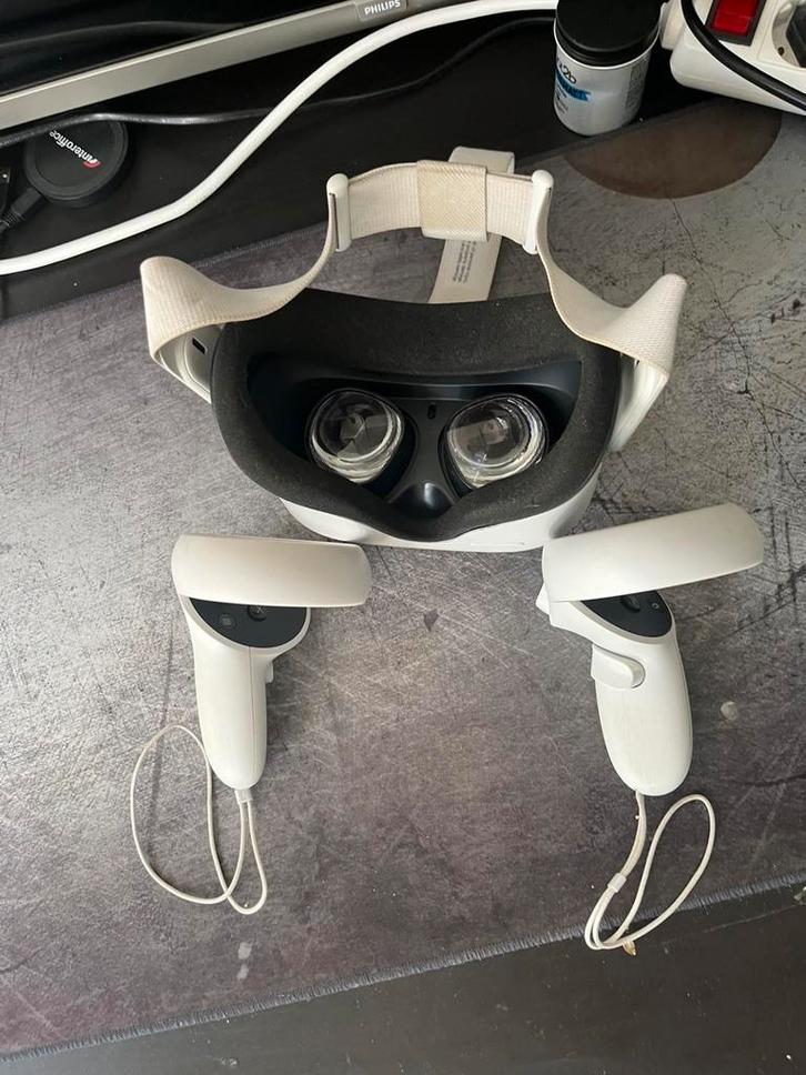 Oculus quest zo gloed als nieuw, Spelcomputers en Games, Virtual Reality, Zo goed als nieuw, Overige platformen, VR-bril, Ophalen of Verzenden