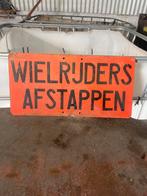 Oud Verkeersbord - Wielrijders Afstappen, Verzamelen, Ophalen, Gebruikt