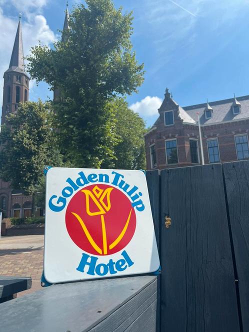 Golden Tulip Emaille Reclame Bord, Verzamelen, Merken en Reclamevoorwerpen, Gebruikt, Reclamebord, Ophalen