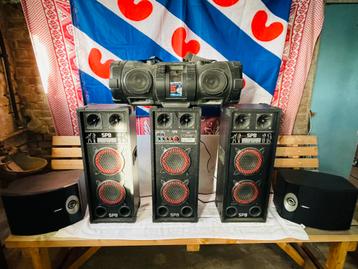 Bose speakers, JVC boom blaster en SPB multimedia audio 600w beschikbaar voor biedingen
