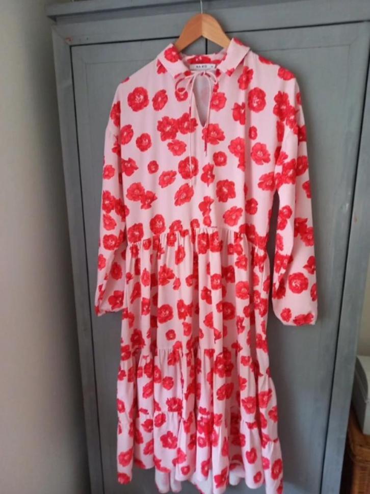 Na-KD jurk S, Kleding | Dames, Jurken, Zo goed als nieuw, Maat 38/40 (M), Roze, Boven de knie, Ophalen of Verzenden