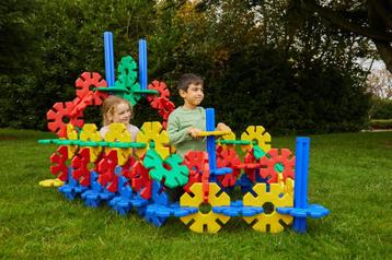 Giant Octoplay van Polydron, blokken, speelgoed, bouwen. beschikbaar voor biedingen
