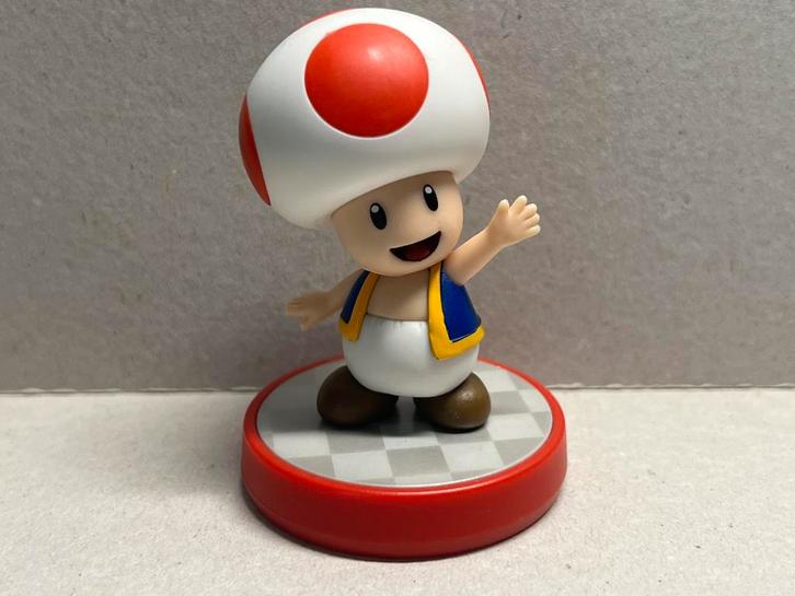 Amiibo Super Mario Toad, Spelcomputers en Games, Games | Nintendo Switch, Zo goed als nieuw, Avontuur en Actie, 1 speler, Vanaf 7 jaar