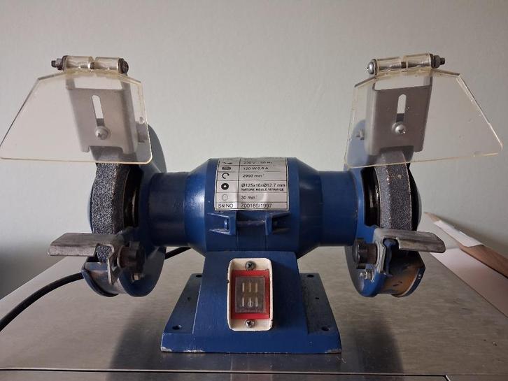 Slijpmachine, Doe-het-zelf en Verbouw, Gereedschap | Slijpmachines, Zo goed als nieuw, Werkbankslijpmachine, Minder dan 700 watt