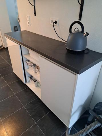 Keukenkast met 2 schuifdeuren