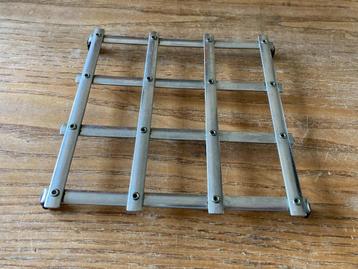 Vintage Brabantia onderzetter pannen (opvouwbaar) rvs beschikbaar voor biedingen