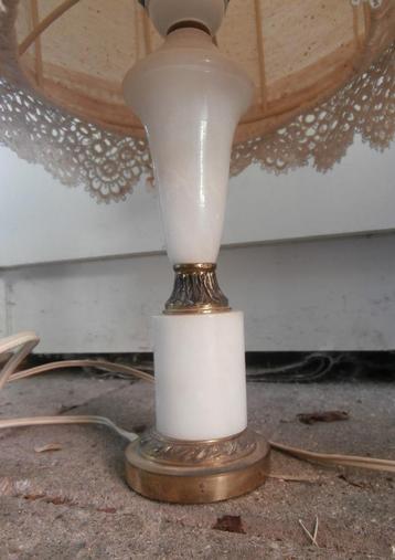 Twee marmeren lampvoeten, wit, retro beschikbaar voor biedingen