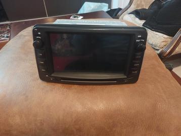 Mercedes Android radio/navigatie  beschikbaar voor biedingen