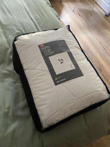 NIEUW DONZEN Hema Hotel dekbed 200 X 200 cm 2 persoons beschikbaar voor biedingen
