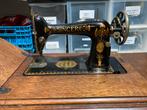 Antieke Singer Trapnaaimachine met Tafel, Ophalen of Verzenden
