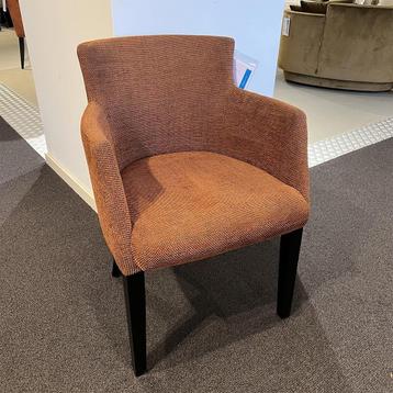 Armstoel Soho in kleur Silent Copper beschikbaar voor biedingen