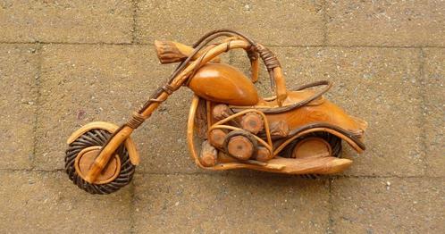 Motor  model  HARLEY DAVIDSON ? CHOPPER   hout kunstwerk, Verzamelen, Automerken, Motoren en Formule 1, Zo goed als nieuw, Motoren