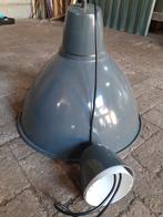 Grijze industriële grote lamp hanglamp, Ophalen of Verzenden, Zo goed als nieuw
