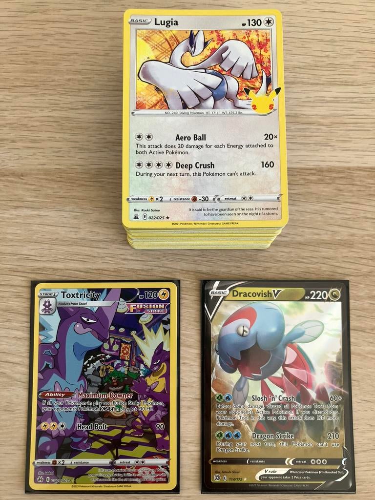 KADO TIP Set van 100 verschillende originele Pokemon kaarten, Ophalen of Verzenden, Zo goed als nieuw, Meerdere kaarten, Foil