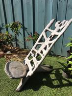 Afrikaanse houten stoel, Huis en Inrichting, Stoelen, Ophalen, Zo goed als nieuw, Bruin, Eén