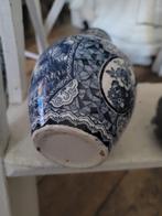 Klein antiek Petrus Regout vaasje, Antiek en Kunst, Antiek | Vazen, Ophalen of Verzenden