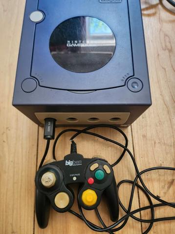 Nintendo GameCube (Paars) + BigBen Controller beschikbaar voor biedingen