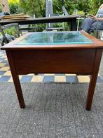 Houten vitrinetafel voor collecties, met glazen blad, Huis en Inrichting, Ophalen, 50 tot 100 cm, 50 tot 75 cm, Zo goed als nieuw