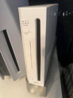 Nintendo Wii met Balance Board, 2 controllers + extra's, Ophalen, Gebruikt, Eén computer, 3 spelers of meer