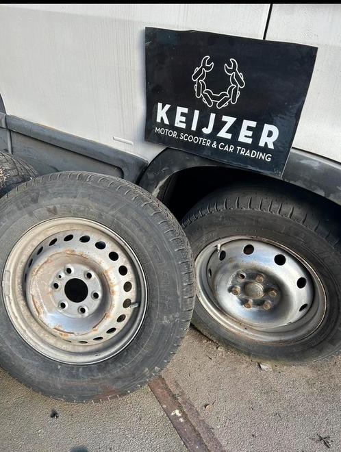 Iveco Daily velgen reservewiel / lichtmetalen velgen banden, Auto-onderdelen, Banden en Velgen, Band(en), Zomerbanden, 16 inch