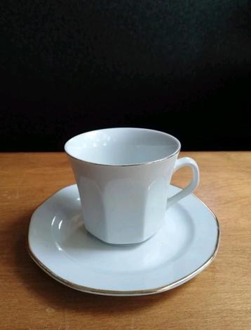 Wit porseleinen koffiekop schotel set (28 sets beschikbaar) beschikbaar voor biedingen