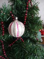 kerstbal 8 prachtig oudere kerstbal model bal in zachte tint, Diversen, Kerst, Ophalen of Verzenden, Gebruikt