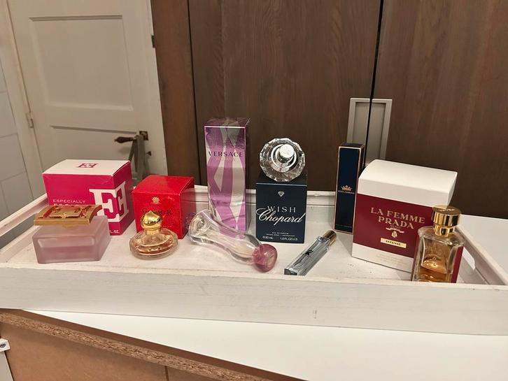 Luxe Parfum Set - Escada, DG, Versace, Chopard, Prada, Sieraden, Tassen en Uiterlijk, Uiterlijk | Parfum, Gebruikt, Ophalen of Verzenden