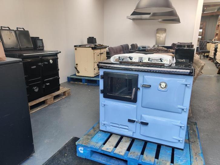 Rayburn Houtgestookt fornuis voorzien van boiler en glasdeur, Witgoed en Apparatuur, Fornuizen, Zo goed als nieuw, Vrijstaand