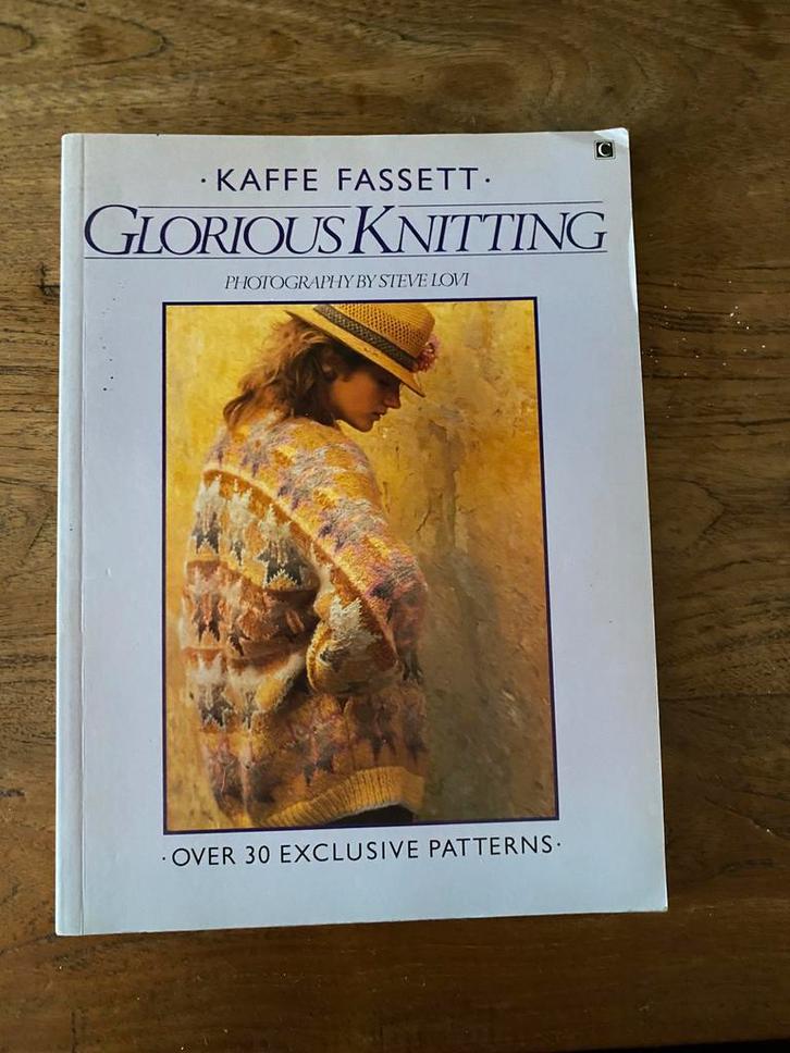 Glorious Knitting - Kaffe Fassett, Hobby en Vrije tijd, Breien en Haken, Zo goed als nieuw, Breien, Patroon of Boek, Ophalen of Verzenden