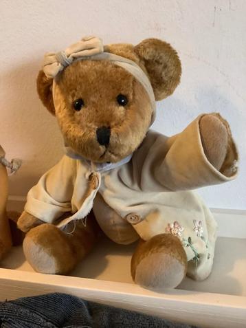 Speelgoedbeer Vintage Bieden. beschikbaar voor biedingen