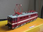 Brawa H0. DR Br 211 071-6. Bordeauxrood. Tijdperk IV. 43106., Hobby en Vrije tijd, Modeltreinen | H0, Overige merken, Gebruikt