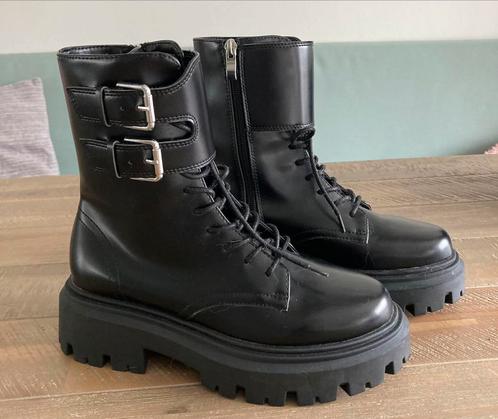 Zwarte stoere veter boots / laarsjes met rits , mt 37, Kleding | Dames, Schoenen, Nieuw, Zwart, Ophalen of Verzenden